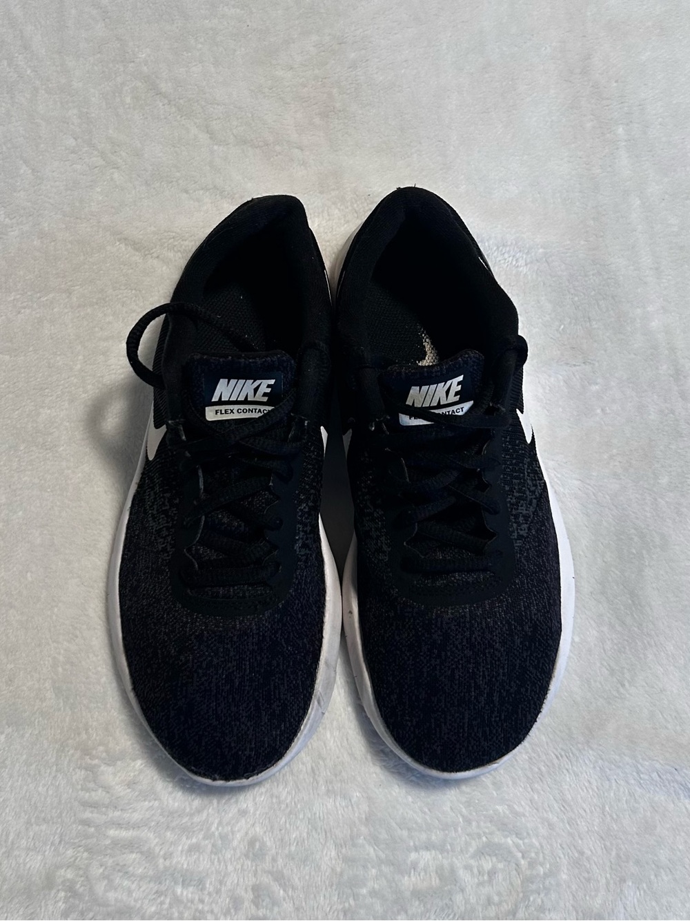 Nike Men’s Black and White Knit Training Sneakers